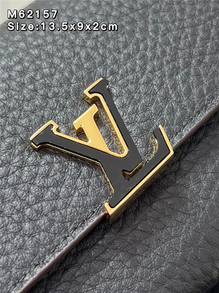  Louis Vuitton 루이비통 카푸신 컴팩트 윌릿 M621