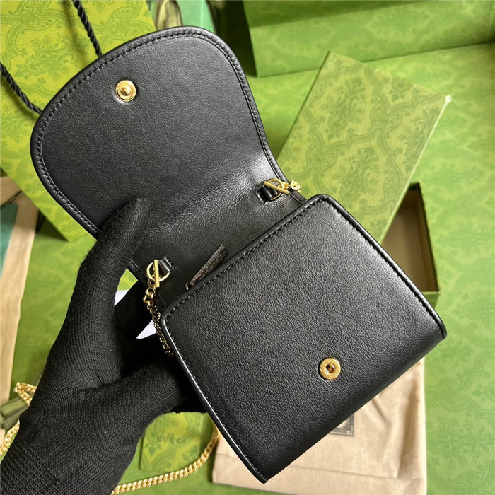 GUCCI  구찌 블론디 미디엄 체인 지갑 725219