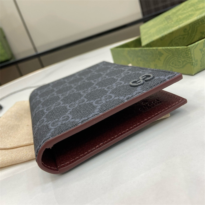 GUCCI 구찌 GG 슈프림 여권지갑 795229 2024/신상