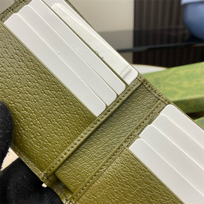 GUCCI 구찌 GG 디테일 반지갑 768243 2024/신상
