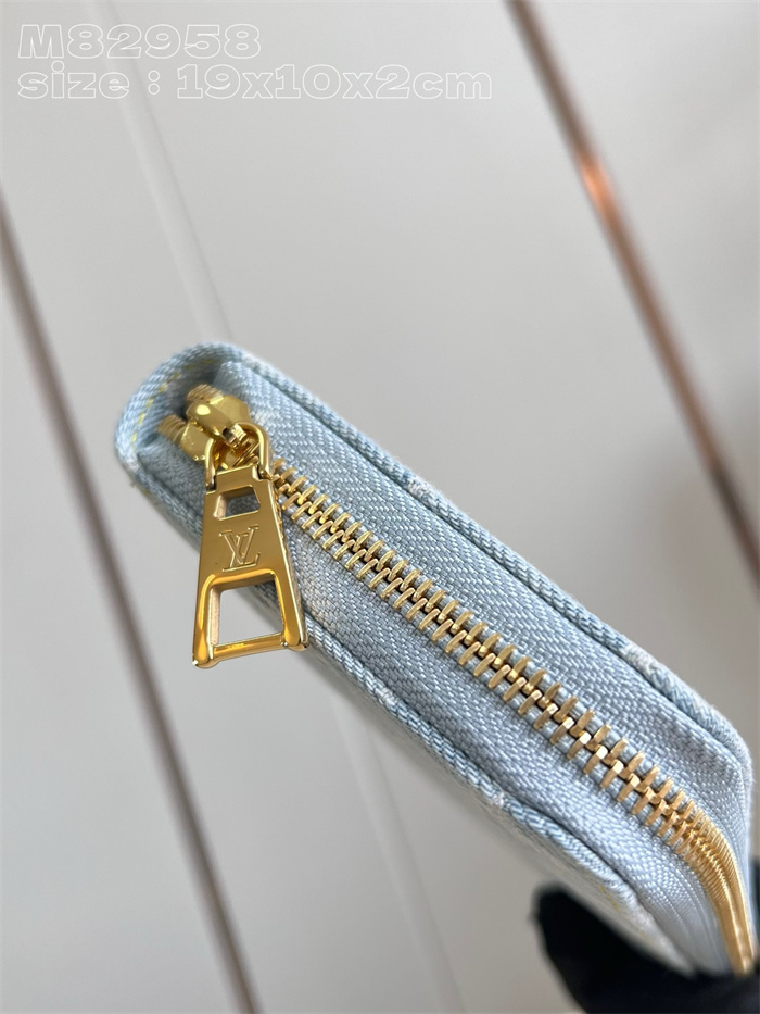 LOUIS VUITTON 루이비통 지피 데님 장지갑 M82958 2024/신상
