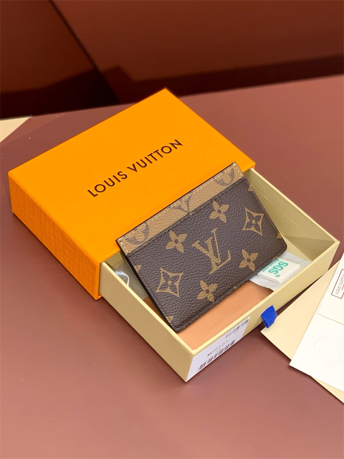 LOUIS VUITTON 루이비통 모노그램 리버스 카드/명함지갑 M69161 2024/신상