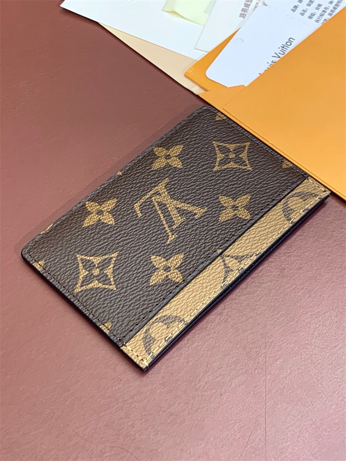 LOUIS VUITTON 루이비통 모노그램 리버스 카드/명함지갑 M69161 2024/신상
