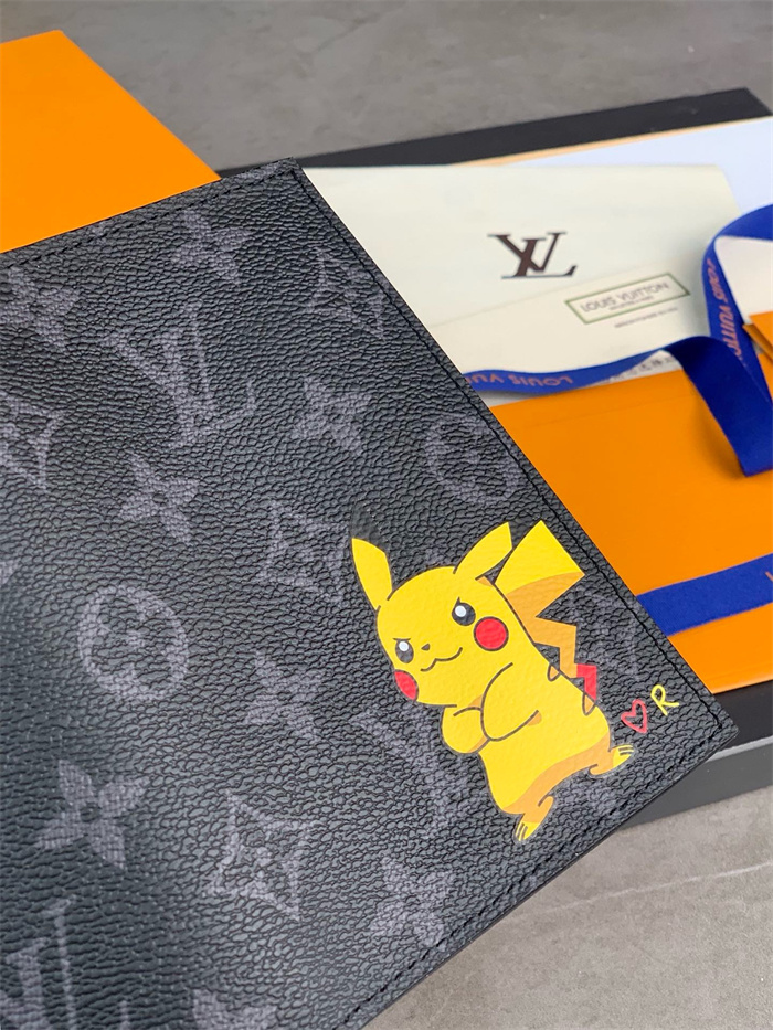LOUIS VUITTON 루이비통 여권지갑 M46290 2024/신상 2COLOR