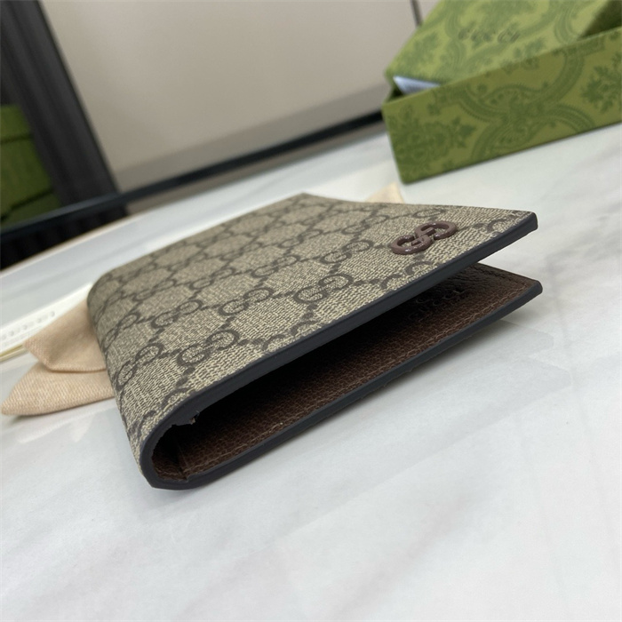 GUCCI 구찌 GG 슈프림 여권지갑 795229 2024/신상