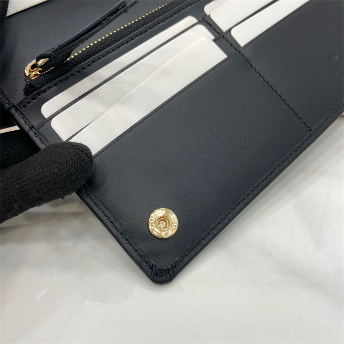 GUCCI 구찌 GG 엠블럼 장지갑 821802 2COLOR