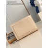 LOUIS VUITTON 루이비통 클레아 반지갑 M12188 2024/신상 2COLOR
