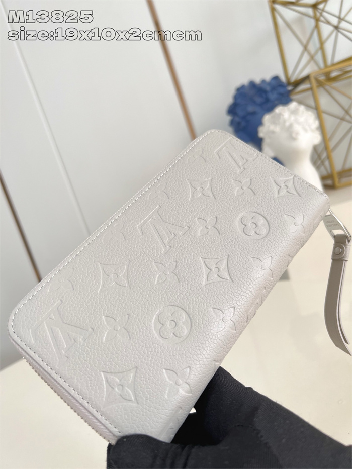 LOUIS VUITTON 루이비통 지피 장지갑 M13825