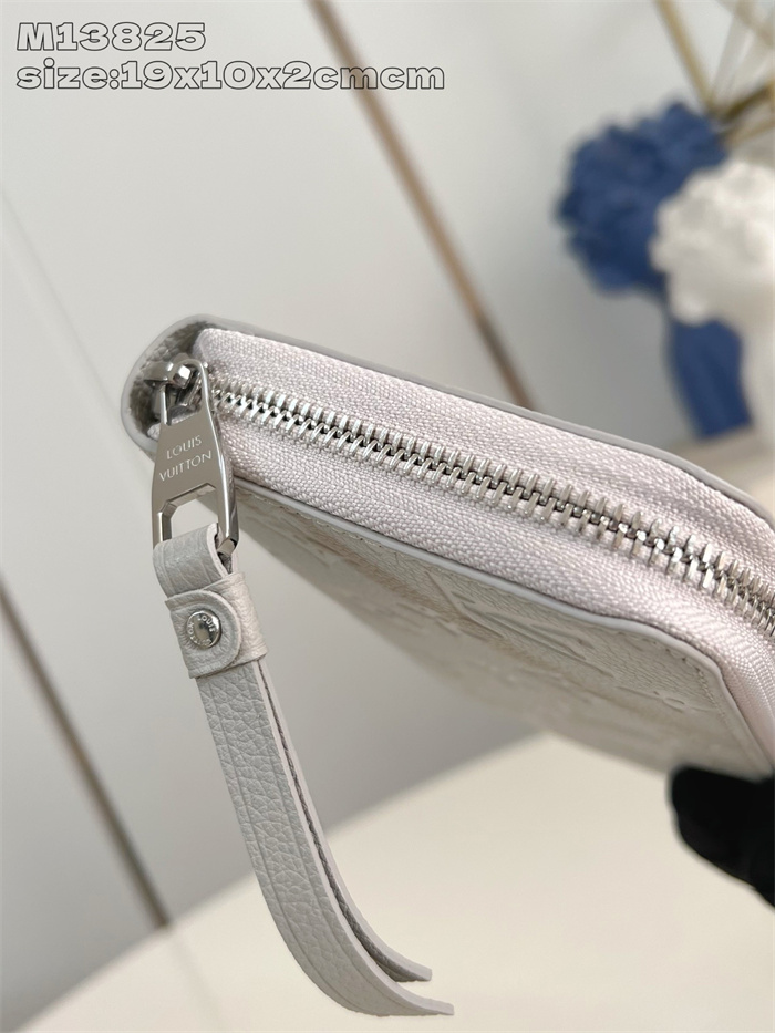 LOUIS VUITTON 루이비통 지피 장지갑 M13825