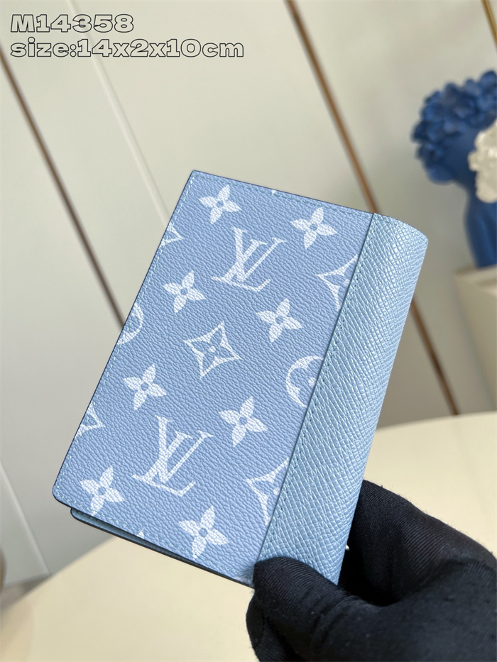 LOUIS VUITTON 루이비통 패스포트 여권지갑 M14358